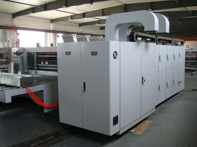 机械厂是印刷机,送纸机,堆码机,钉箱机等全套纸箱设备等产品专业生产